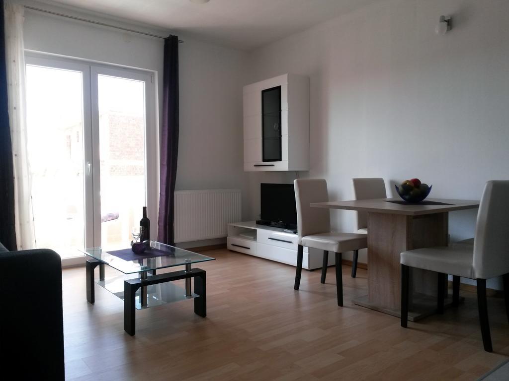 Apartments Josipa & Niki Vodice Room photo